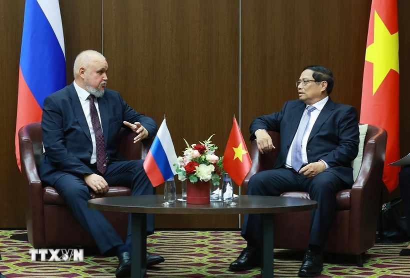 Le Premier ministre Pham Minh Chinh reçoit le ministre russe de l Énergie