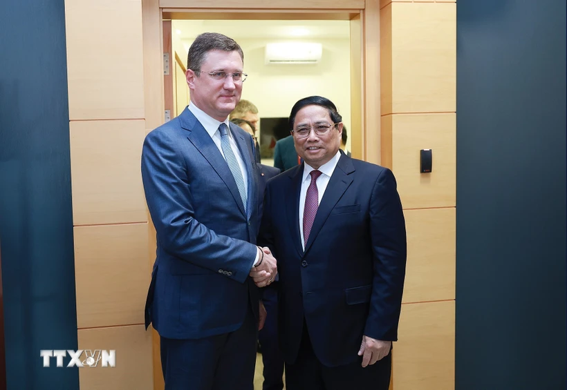 Le Premier ministre Pham Minh Chinh reçoit le vice-Premier ministre russe Alexandre Novak