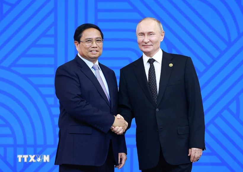 BRICS le Premier ministre Pham Minh Chinh assiste à la cérémonie d’accueil du président russe