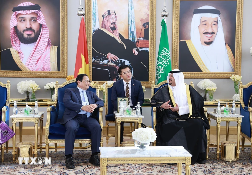 Le Premier ministre Pham Minh Chinh rencontre le PDG de Saudi Aramco
