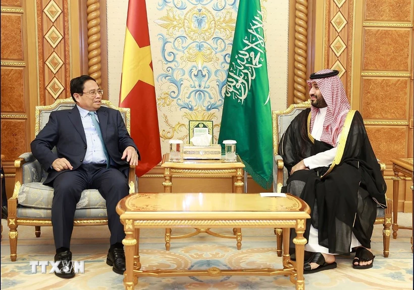 Entretien entre le PM vietnamien et le prince héritier et PM d Arabie Saoudite