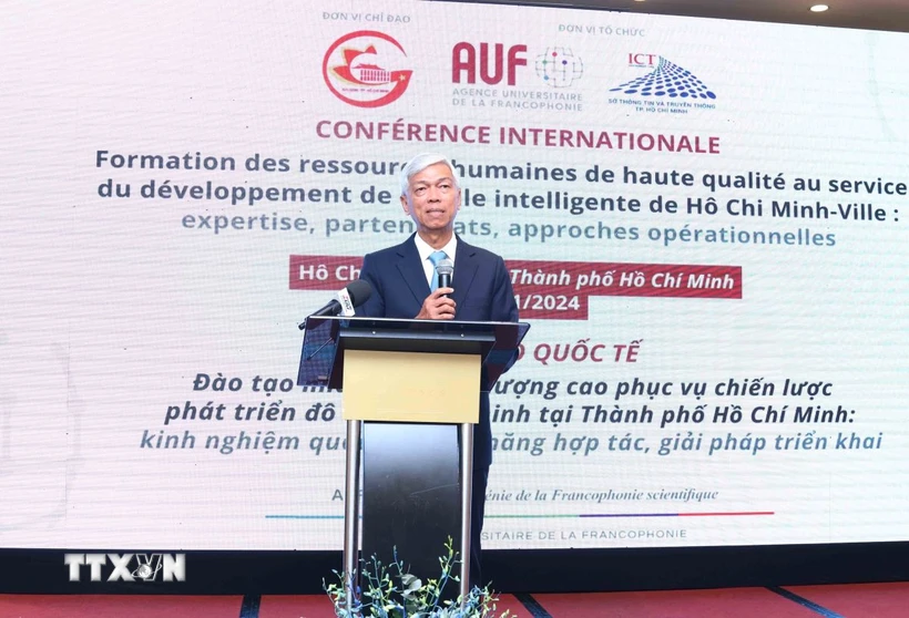 Création des ressources humaines qualifiées pour le développement des villes intelligentes au Vietnam