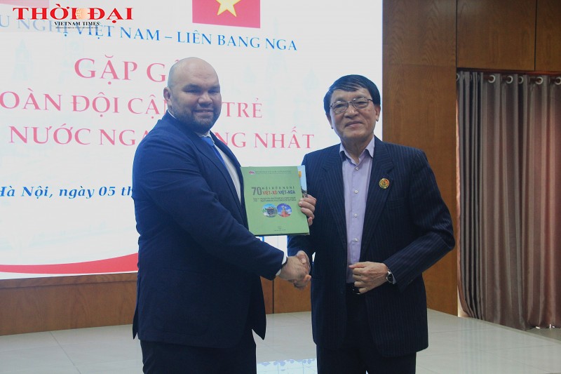 Promouvoir le potentiel de la coopération Vietnam-Russie via la chaîne de diplomatie populaire