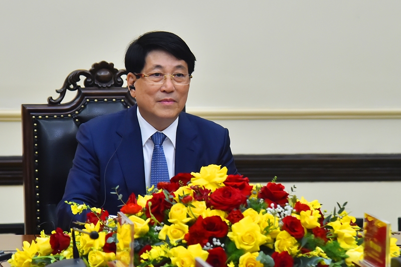 Conversation téléphonique entre le président vietnamien et le secrétaire général et président du Laos