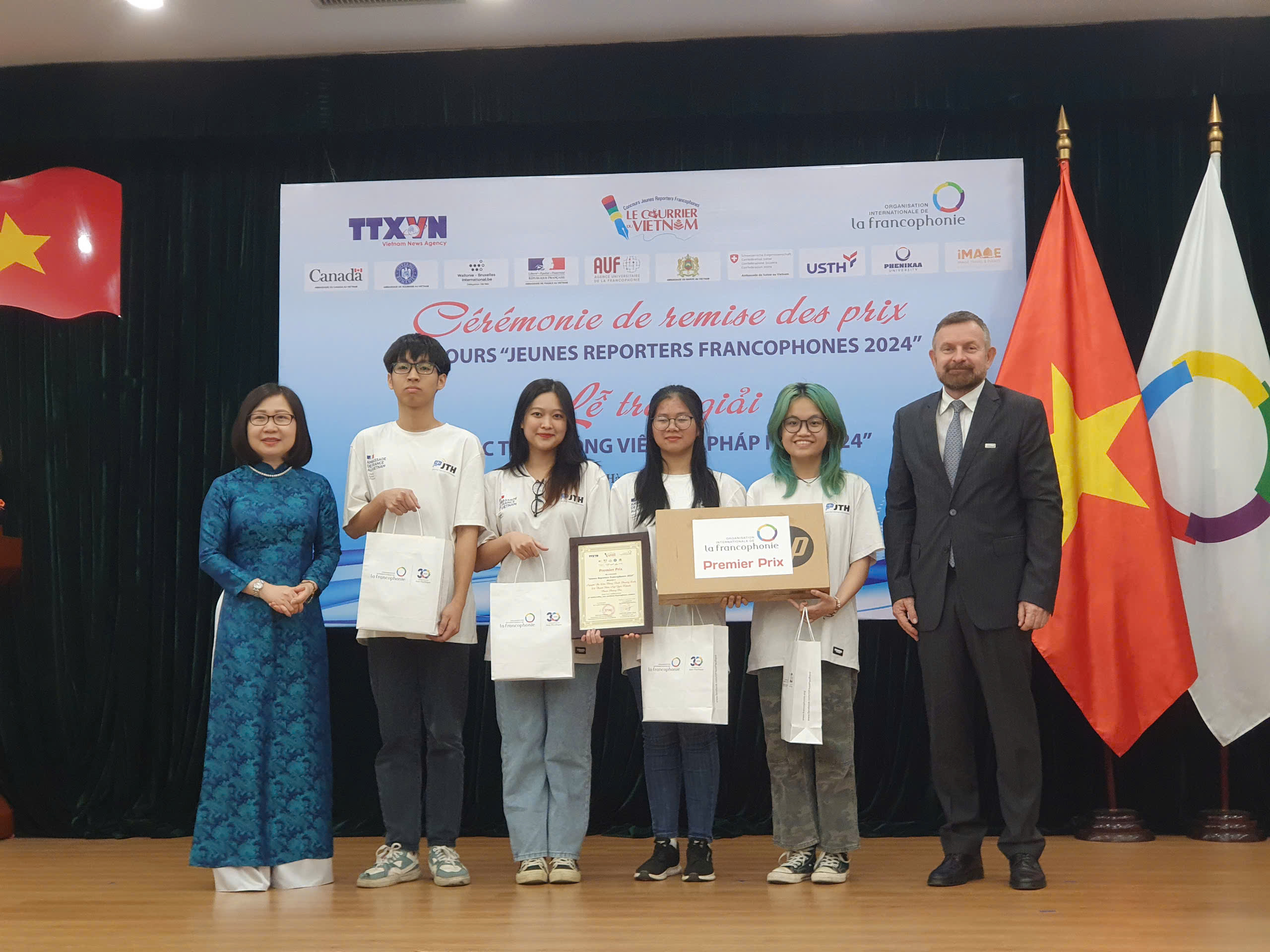 Cérémonie de remise des prix du concours Jeunes reporters francophones 2024