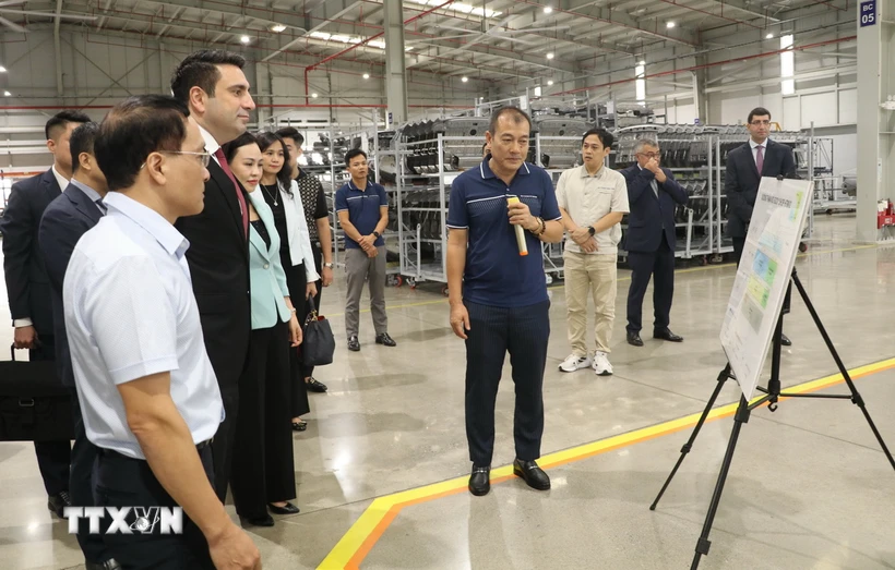 Le président de l Assemblée nationale d Arménie se rend à Ninh Binh