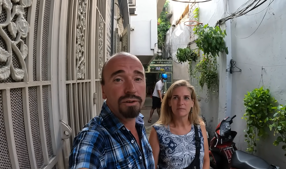 Les touristes étrangers surpris par un budget alimentaire quotidien de 5 dollars à HCM-Ville