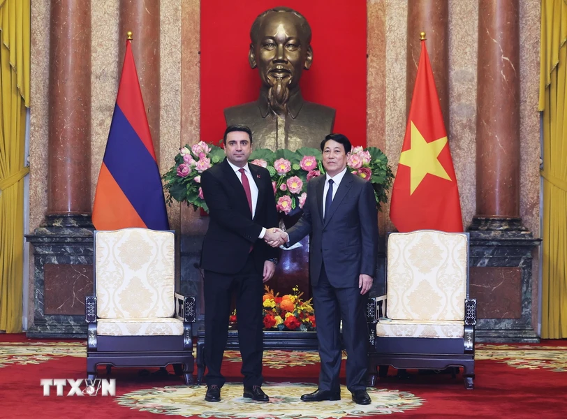 Le président Luong Cuong reçoit le président de l Assemblée nationale arménienne