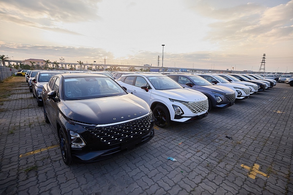 Les importations de voitures d’Indonésie et de Thaïlande sur les chapeaux de roues