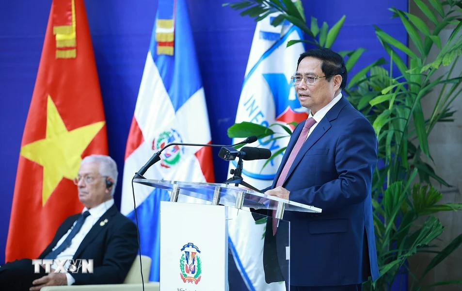 Le PM Pham Minh Chinh prononce un discours politique en République dominicaine