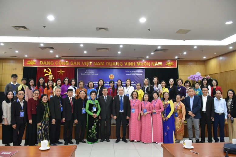 Ouverture d une formation pour enseignants de langue vietnamienne à l étranger