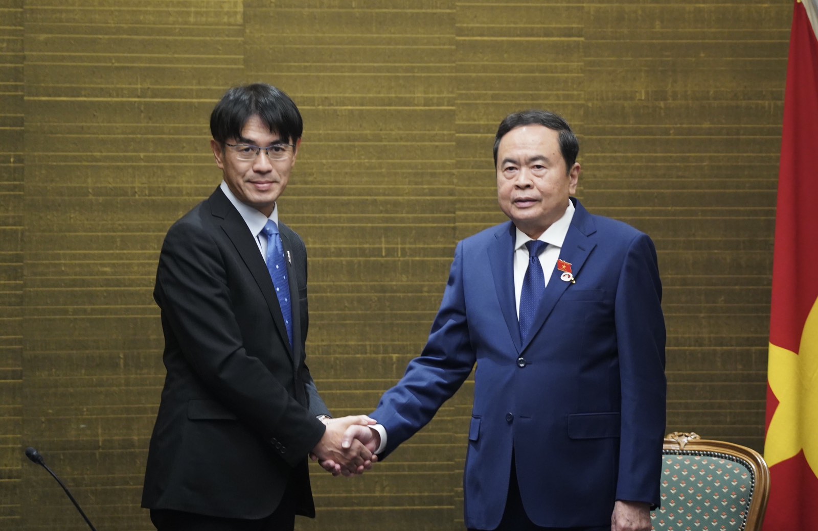 Le président de l Assemblée nationale reçoit le gouverneur de la préfecture japonaise de Nara