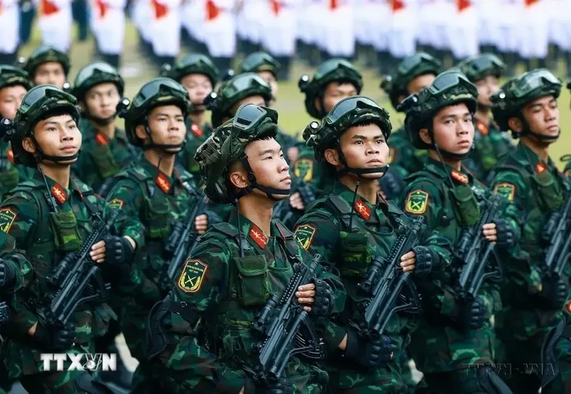 Un général indien apprécie hautement le rôle de l Armée populaire du Vietnam dans le développement du pays