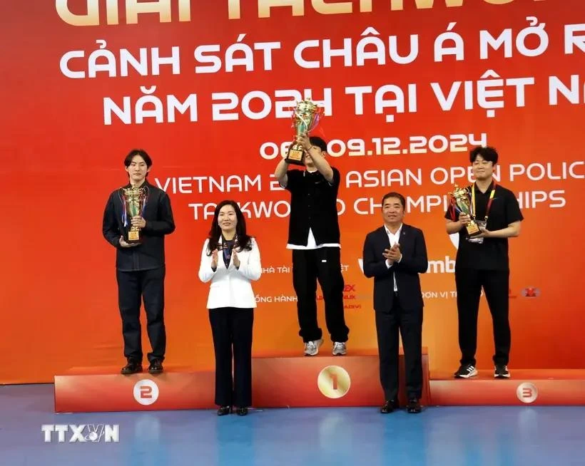 Le Vietnam remporte la première place lors des Championnats d Asie élargis de taekwondo de la Police
