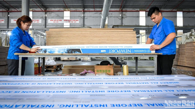 La BAD salue le dynamisme économique du Vietnam et relève ses prévisions de croissance