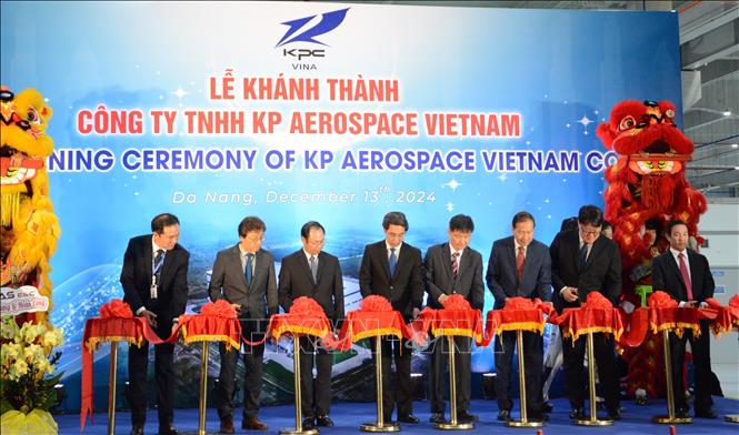 Inauguration de l usine de composants aéronautiques KP Vina à Da Nang