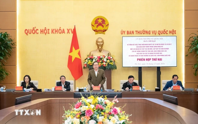 La 2e réunion sur le bilan de la résolution n°18-NQ TW du 12e Comité central du Parti