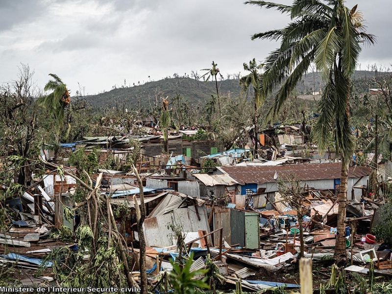 Messages de sympathie des dirigeants vietnamiens suite au cyclone Chido sur le territoire français
