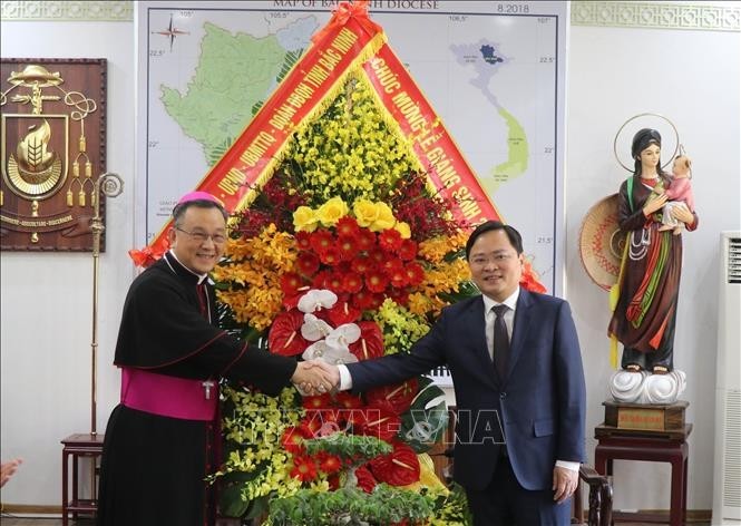 Bac Ninh Les autorités provinciales célèbrent Noël aux côtés des communautés religieuses