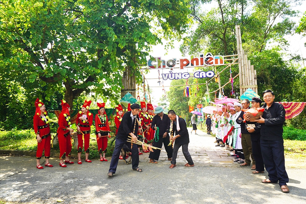Un programme artistique pour mettre en valeur les couleurs printanières de nombreux groupes ethniques