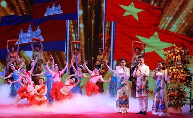越柬两国举行越柬建交55周年活动