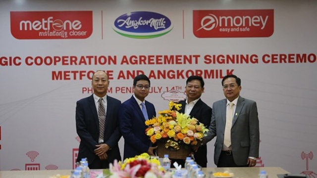 越南企业助推柬埔寨电信服务和电子支付发展