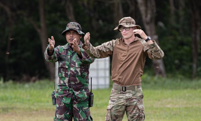 美国与印尼启动史无前例的大规模联合军演