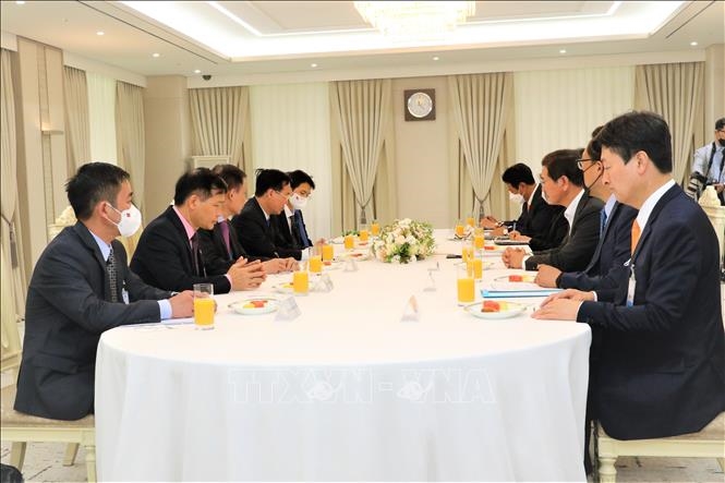 越共中央书记处常务书记武文赏访韩行程紧凑