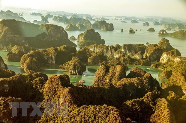 世界著名旅游网站评出下龙湾不可错过的十大体验