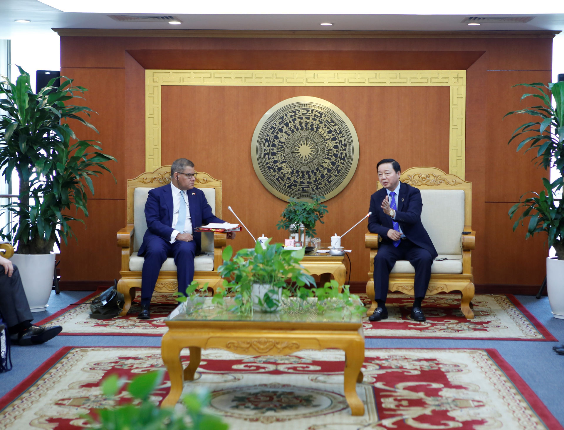 加紧落实应对气候变化承诺的国际合作