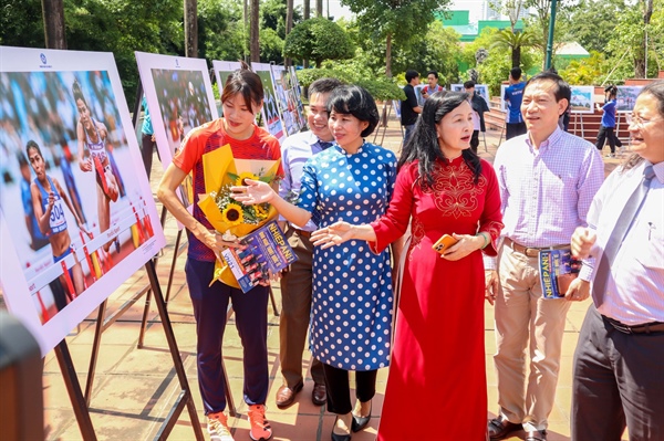 “第31届东运会一瞬”摄影大赛颁奖暨摄影展开展