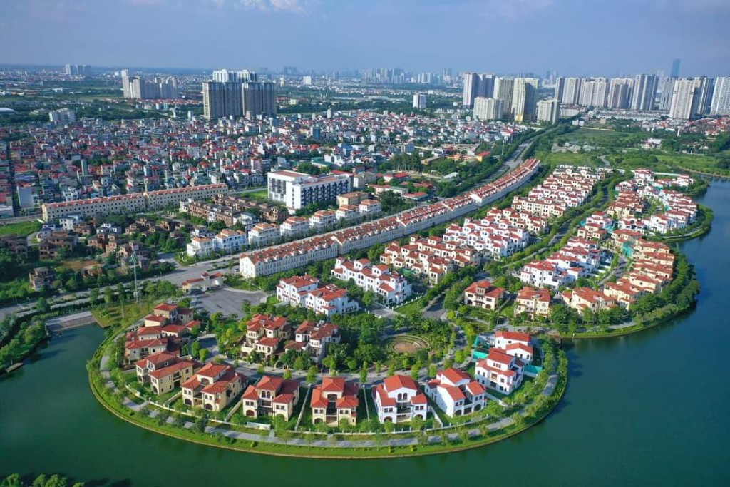 今年前9月，共有97个国家和地区对越南进行投资