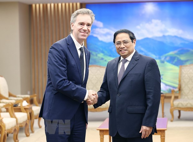 越南政府总理范明正会见美国AES电力公司副总裁