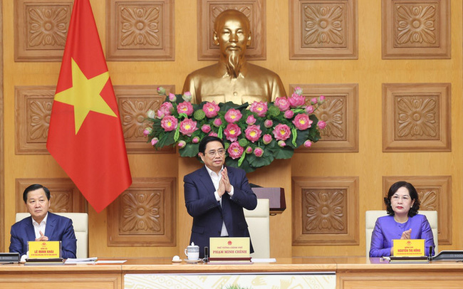 范明正总理：银行业是经济的命脉