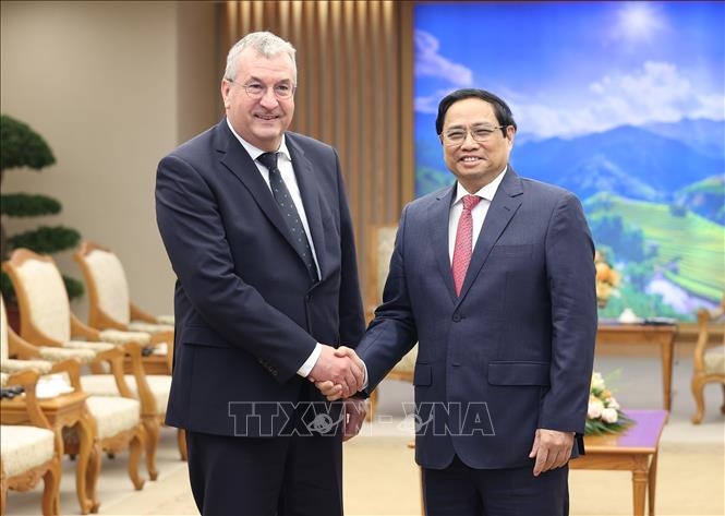 越南重视发展与比利时瓦隆-布鲁塞尔的友好与多方面合作关系