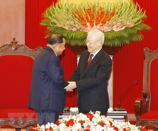 加强越柬两国传统睦邻友好、全面合作及长期稳定关系