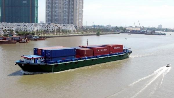 通过越南与柬埔寨水路运输路线的货运量日益增加