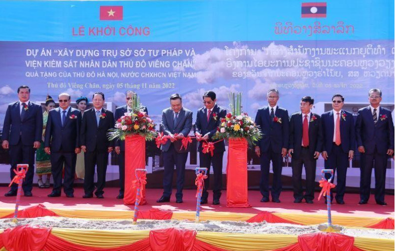 河内市与万象友谊的象征性工程动工兴建