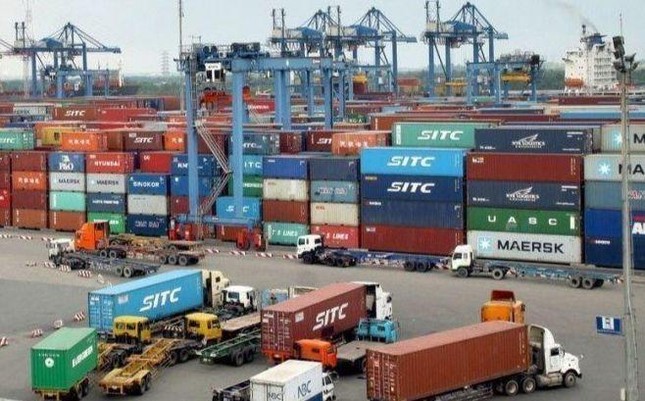 2022年前10个月越南贸易顺差达94亿美元