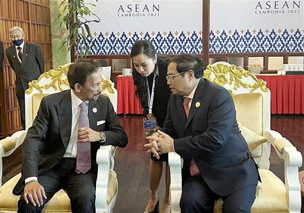 越南政府总理范明正会见文莱苏丹哈吉•哈桑纳尔•博尔基亚