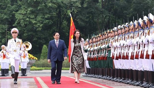 越南政府总理范明正举行仪式 欢迎新西兰总理杰辛达·阿德恩到访
