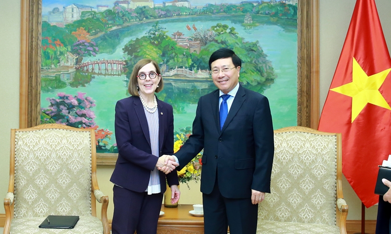 政府常务副总理范平明会见美国俄勒冈州州长凯特•布朗