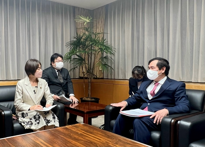 推动越南与日本的新闻媒体与宣教合作