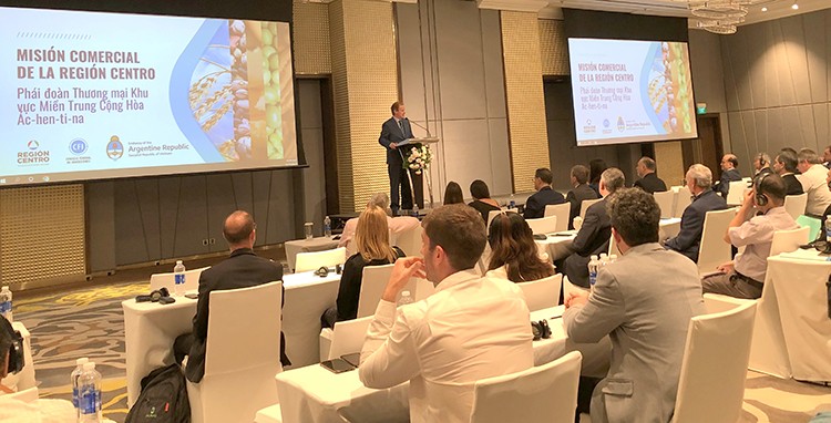 促进越南和阿根廷企业的贸易合作关系