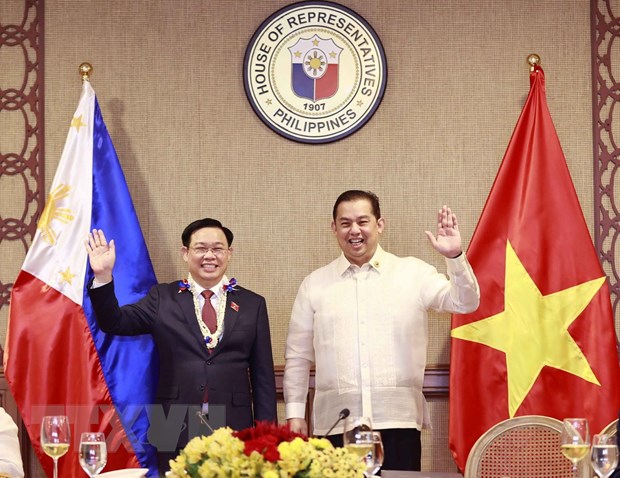 越南国会主席与菲律宾众议院议长举行会谈
