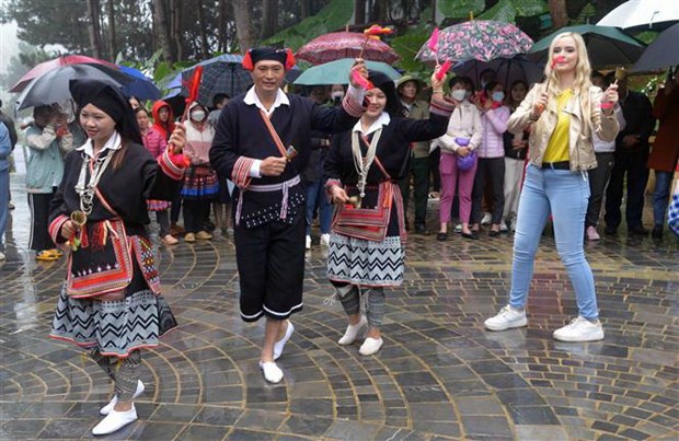 2022年世界旅游小姐大赛参赛佳丽参观山罗省