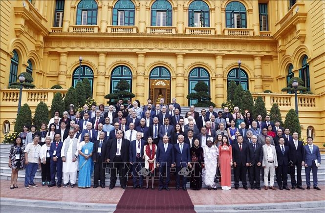 越南将继续为世界和平运动作出积极贡献