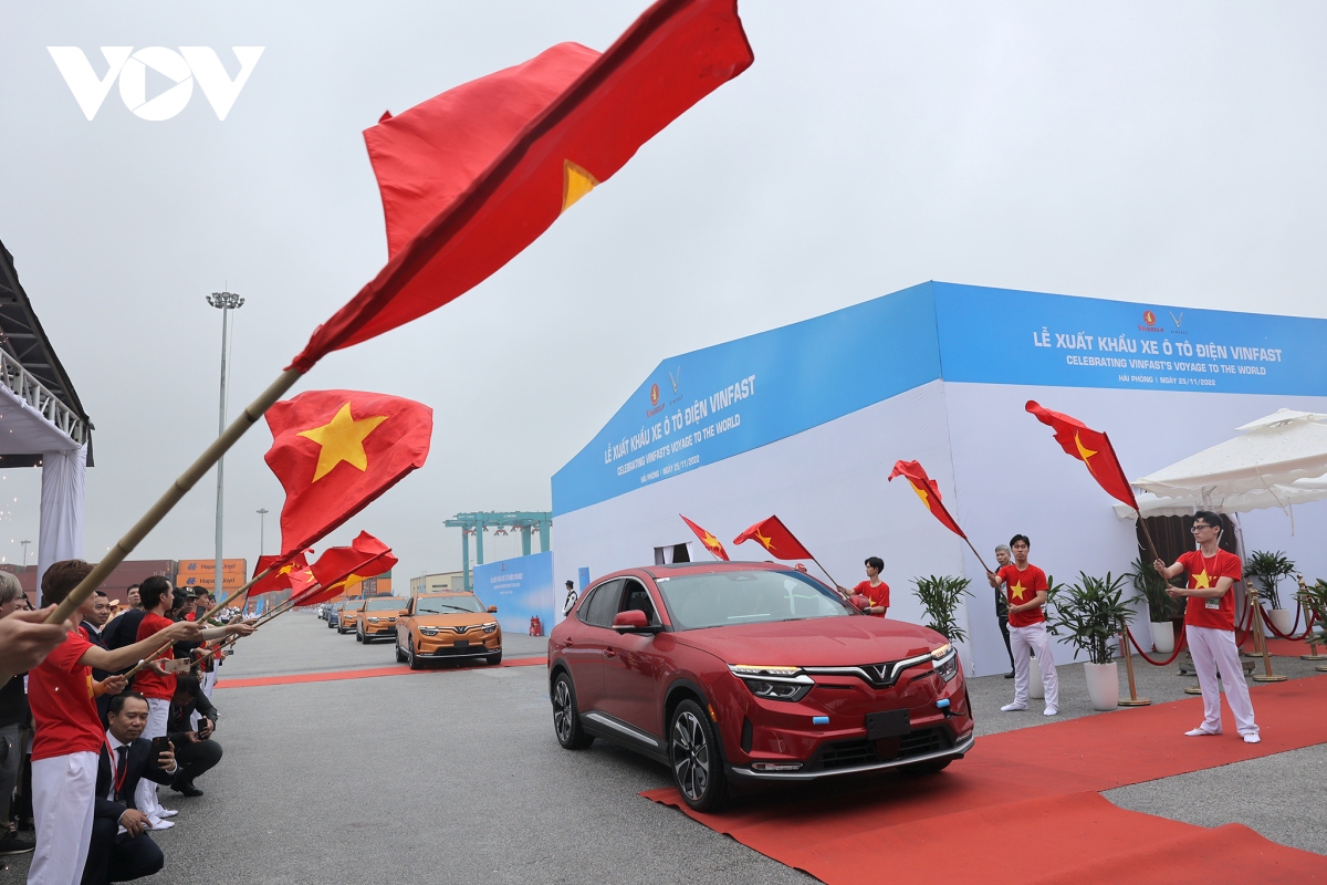 范明正总理：越南正在世界高技术工业的地图上留下烙印