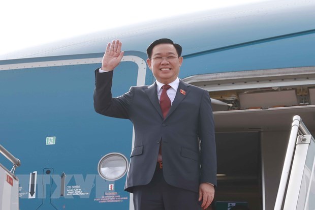 国会主席王廷惠启程对澳大利亚和新西兰进行正式访问