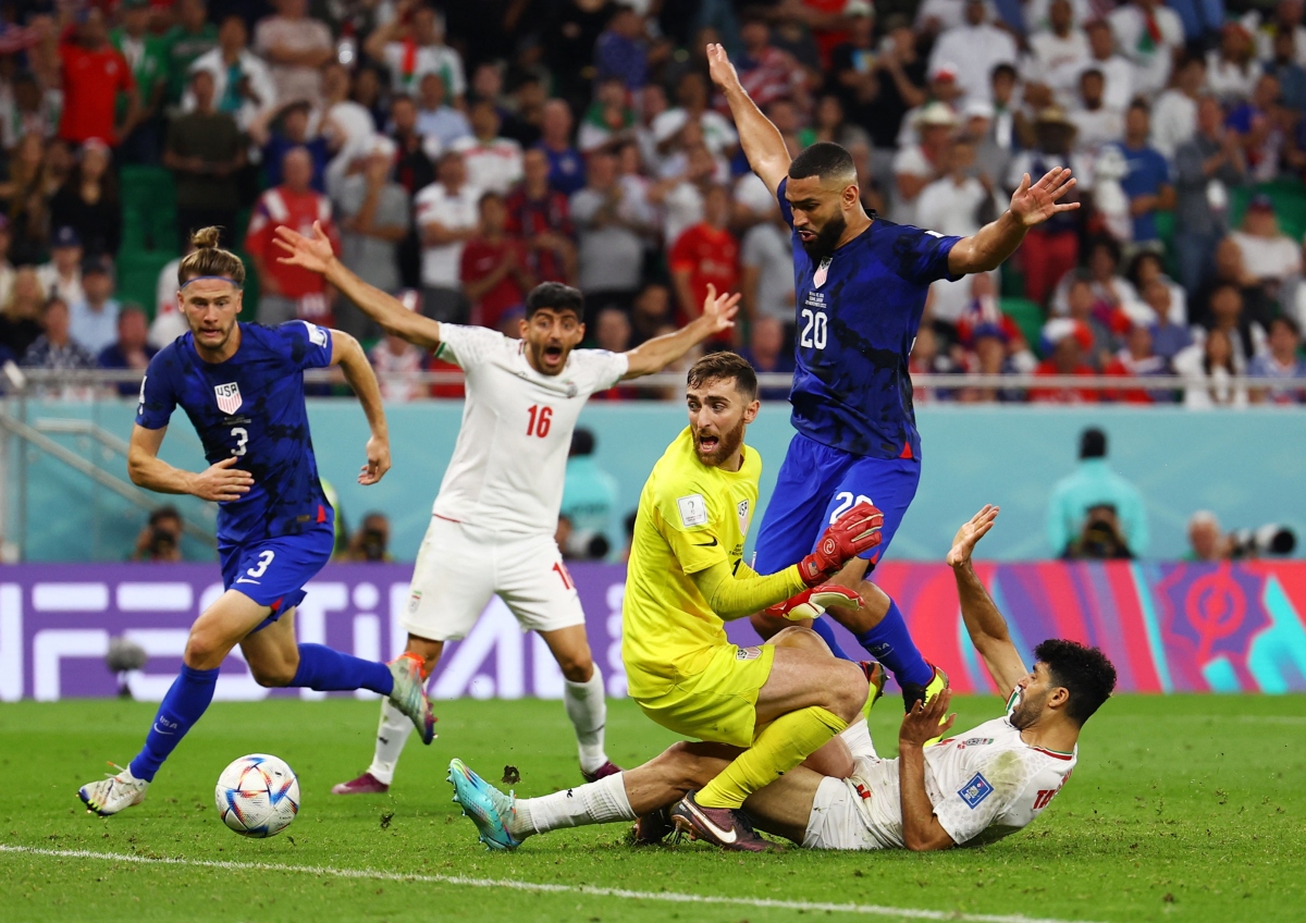 2022年卡塔尔世界杯：美国队1比0击败伊朗队
